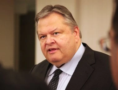 Ε.Βενιζέλος κατά Σ.Κοντονή: «Έχει απωλεσθεί κάθε αίσθηση νομιμότητας και σεβασμού στη διάκριση των εξουσιών»